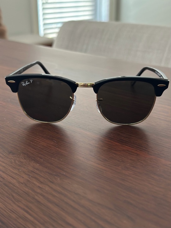 Ray-Ban Clubmaster Sunglasses in Black and Gold with Brown Case